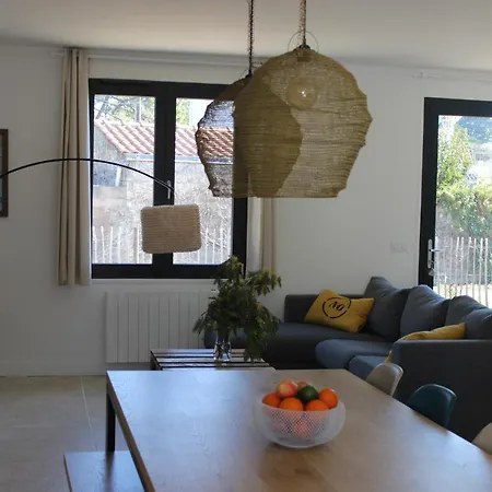 بيت للعطل Maison 8 Personnes A 100 M De La De La Clere *