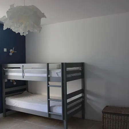 Holiday home Maison 8 Personnes A 100 M De La De La Clere